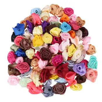 100 Adet/grup Mini El Yapımı Saten Gül Kurdele Rozet Kumaş Çiçek Aplikler Düğün Dekorasyon Zanaat Dikiş Aksesuarları