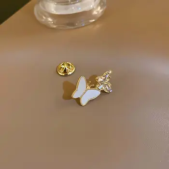 Vintage Düğün Kızlar İçin Oymak Yaka Pimleri Kristal Rozetleri Pin Kore Pin İnci Broş Kadınlar Kelebek Broş